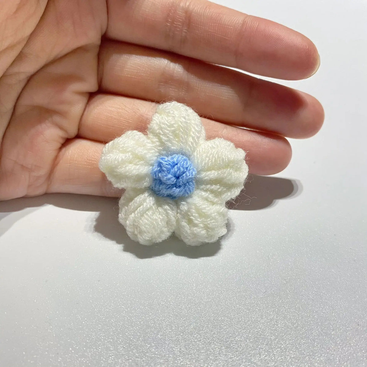 Hand Knitted Fabric Flowers DIY Sewing Craft Appliques