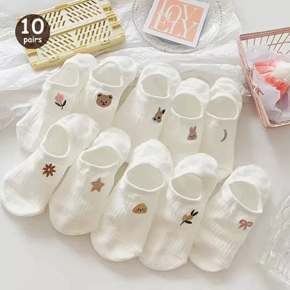 Cartoon Teddy Bear Patterned Ankle Socks Women Casual