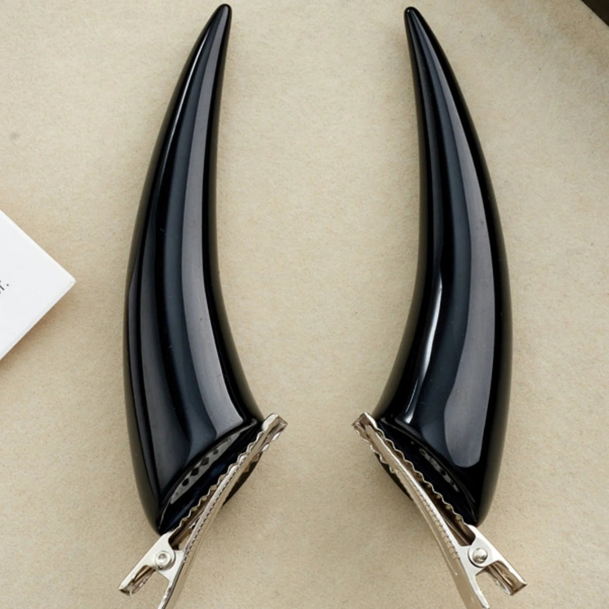 2PCS Dark Gothic Devil Horn Edge Plier Hair Halloween Costume Cartoon Black Hair Accessories Hair Clips Casual