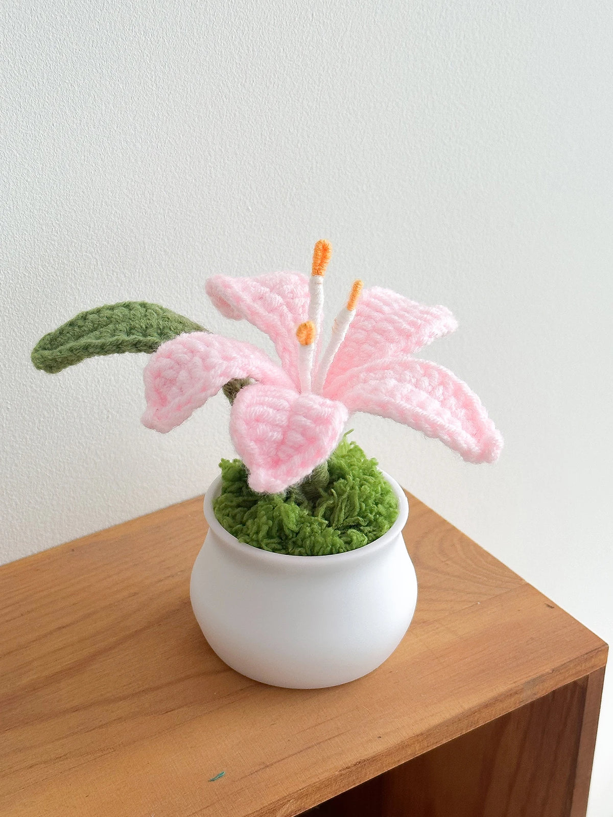 Flowers Hand-Knitted Lily Potted Crochet Woven Pot