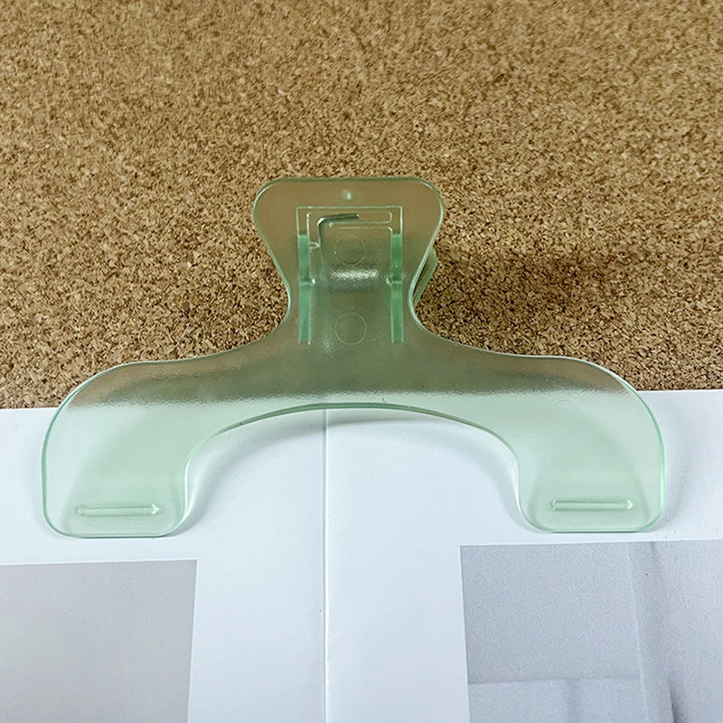 SJ1pc Simple Fixed Book Clips Memo Clip Desk Accessories Practical Note Holder Frosted Transparent Page Holder For Reading Tool