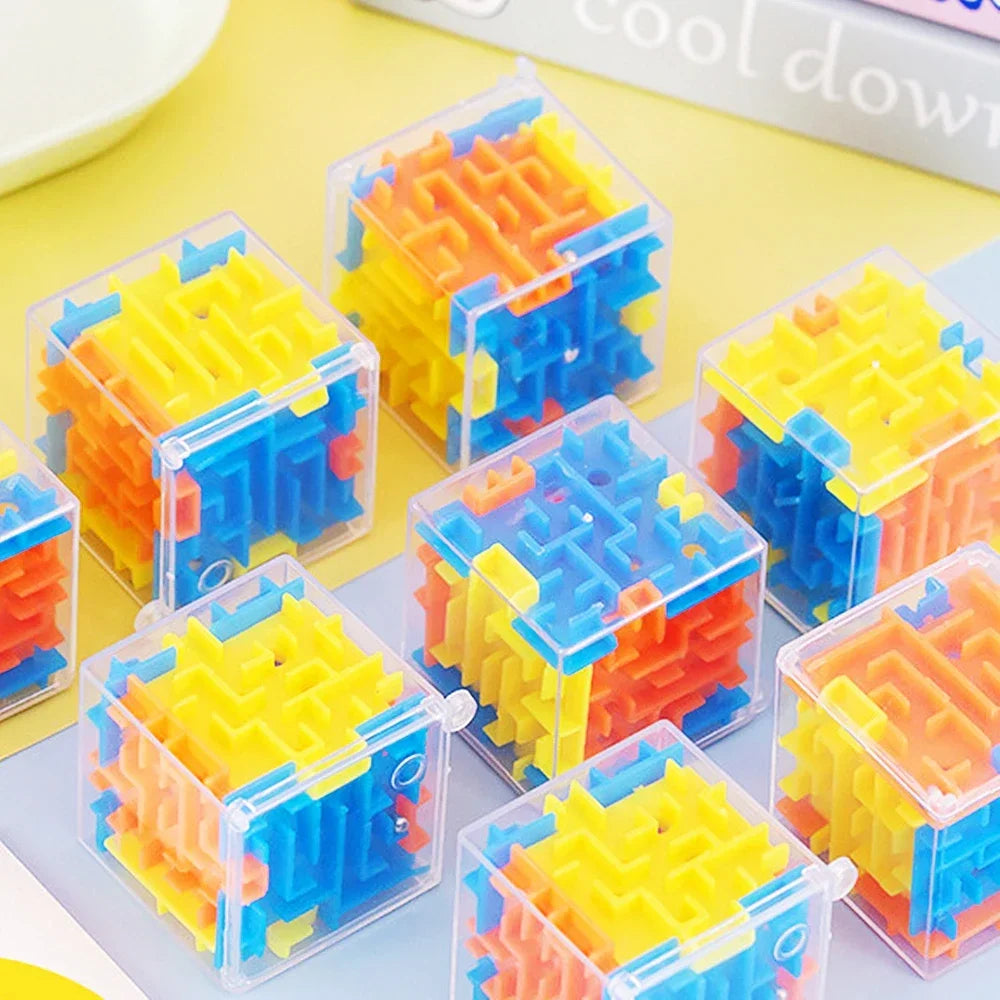 3D Maze Magic Cube Six Sided Rolling Ball Puzzle Toy