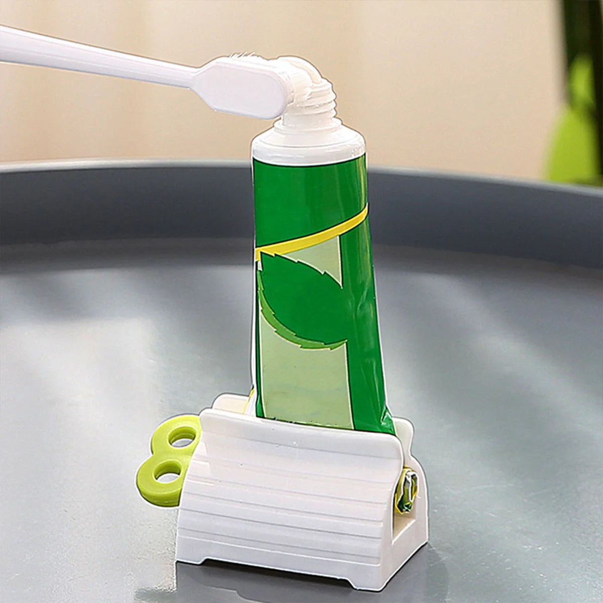 Toothpaste Tube Squeezer Dispenser Manual Wringer Roller
