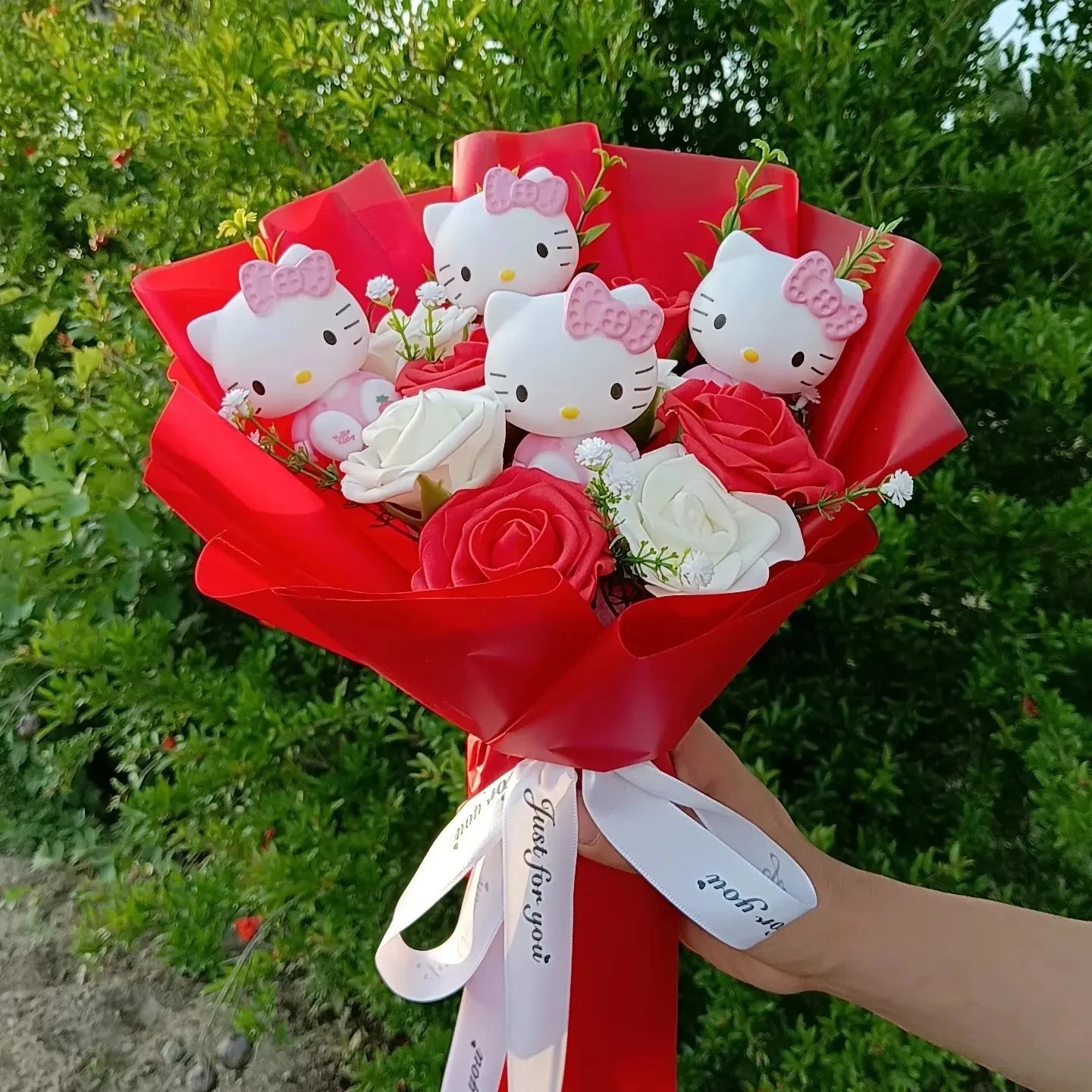 Cartoon Plush Flower Bouquet Artificial Rose Doll Gift