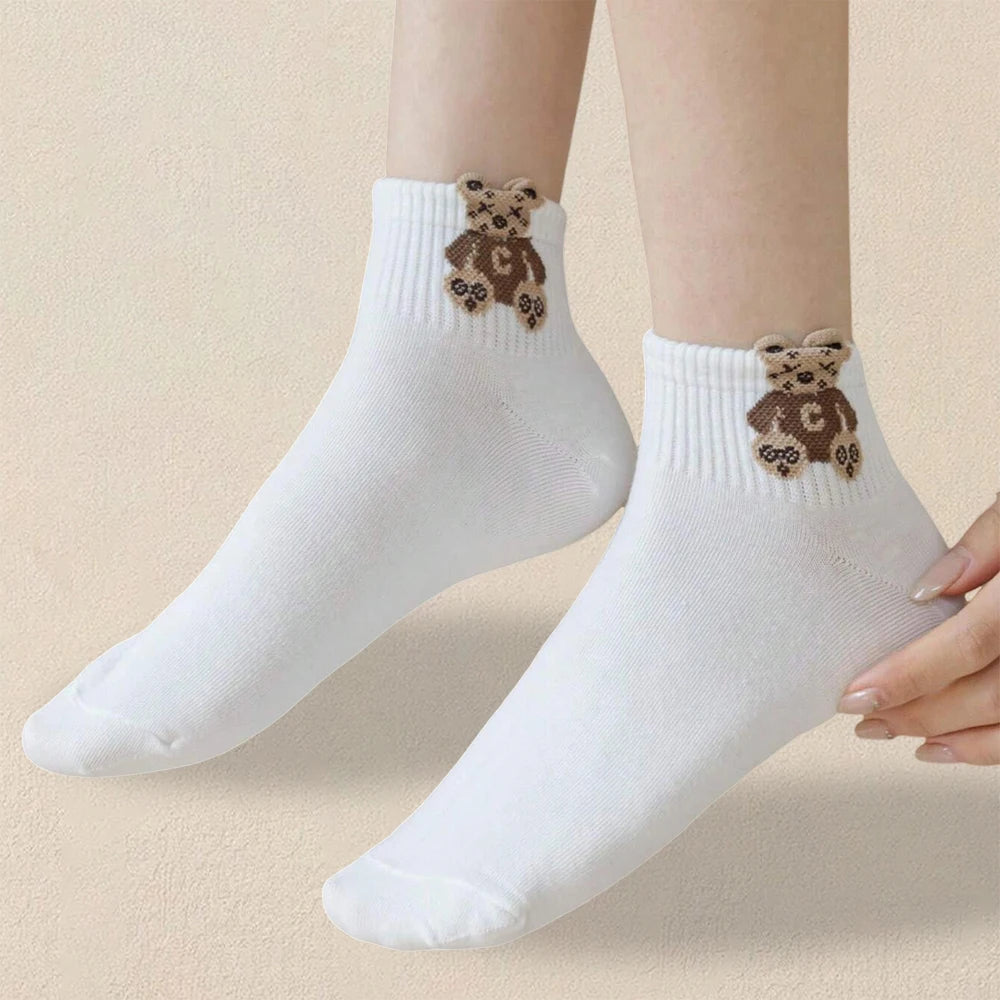 Cartoon Teddy Bear Patterned Ankle Socks Women Casual