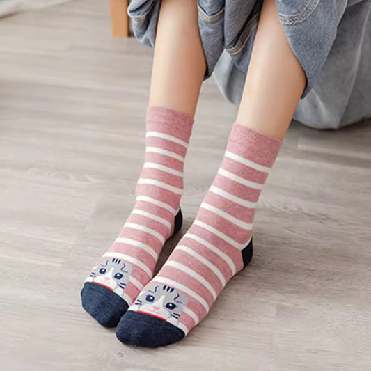 Women's Crew Socks with Cat Patterns Cute Unique Fun